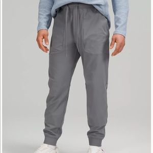 Mens L ABC joggers